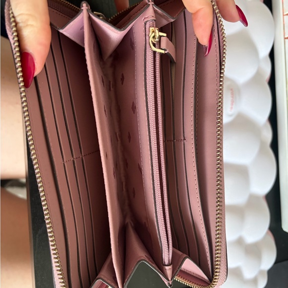 Kate Spade Large blush wallet - Picture 2 of 3